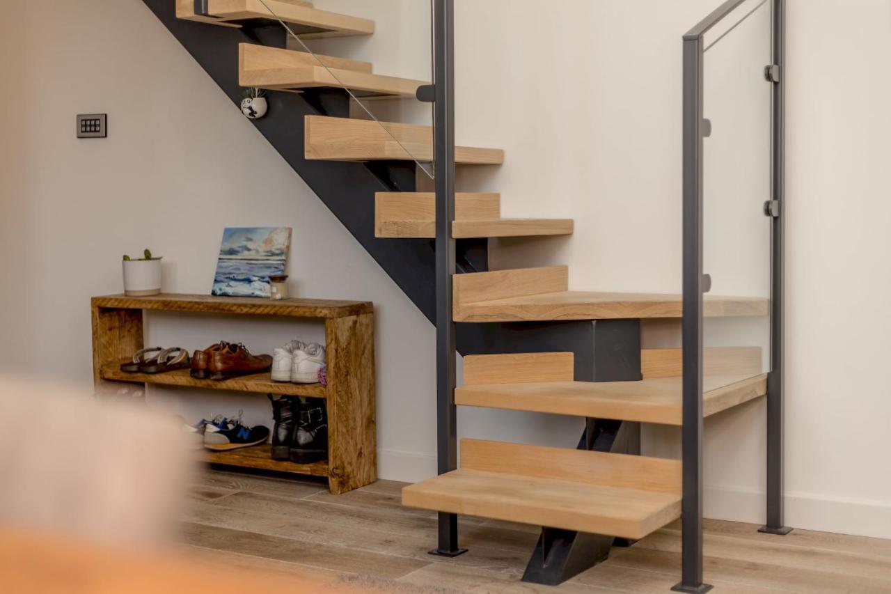 Pass The Keys Stunning 3 Bed Loft Style Apt With Free Parking EDI Exterior foto