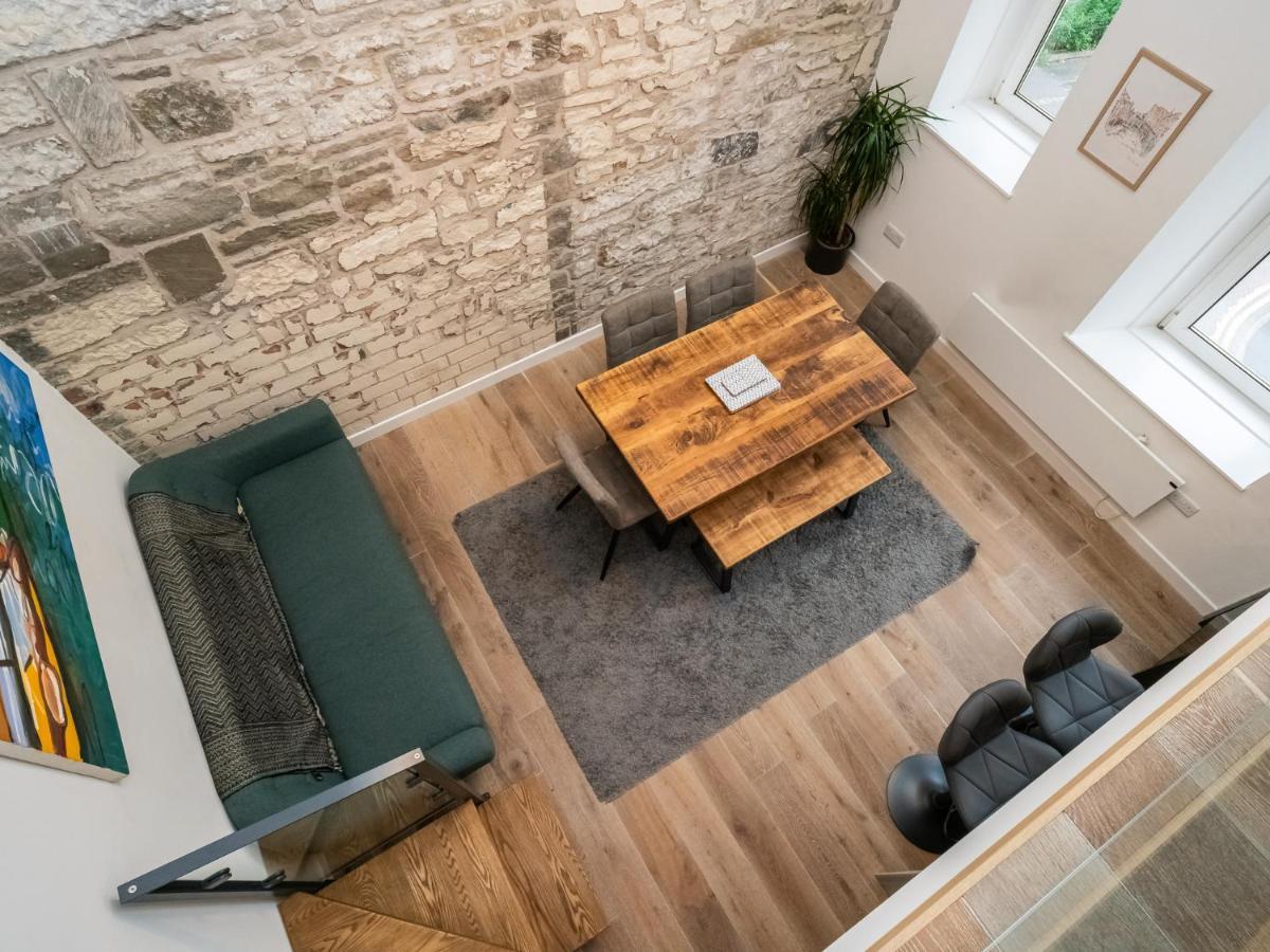 Pass The Keys Stunning 3 Bed Loft Style Apt With Free Parking EDI Exterior foto