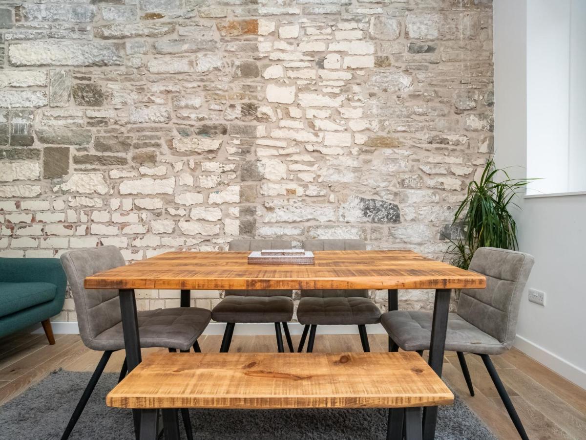 Pass The Keys Stunning 3 Bed Loft Style Apt With Free Parking EDI Exterior foto