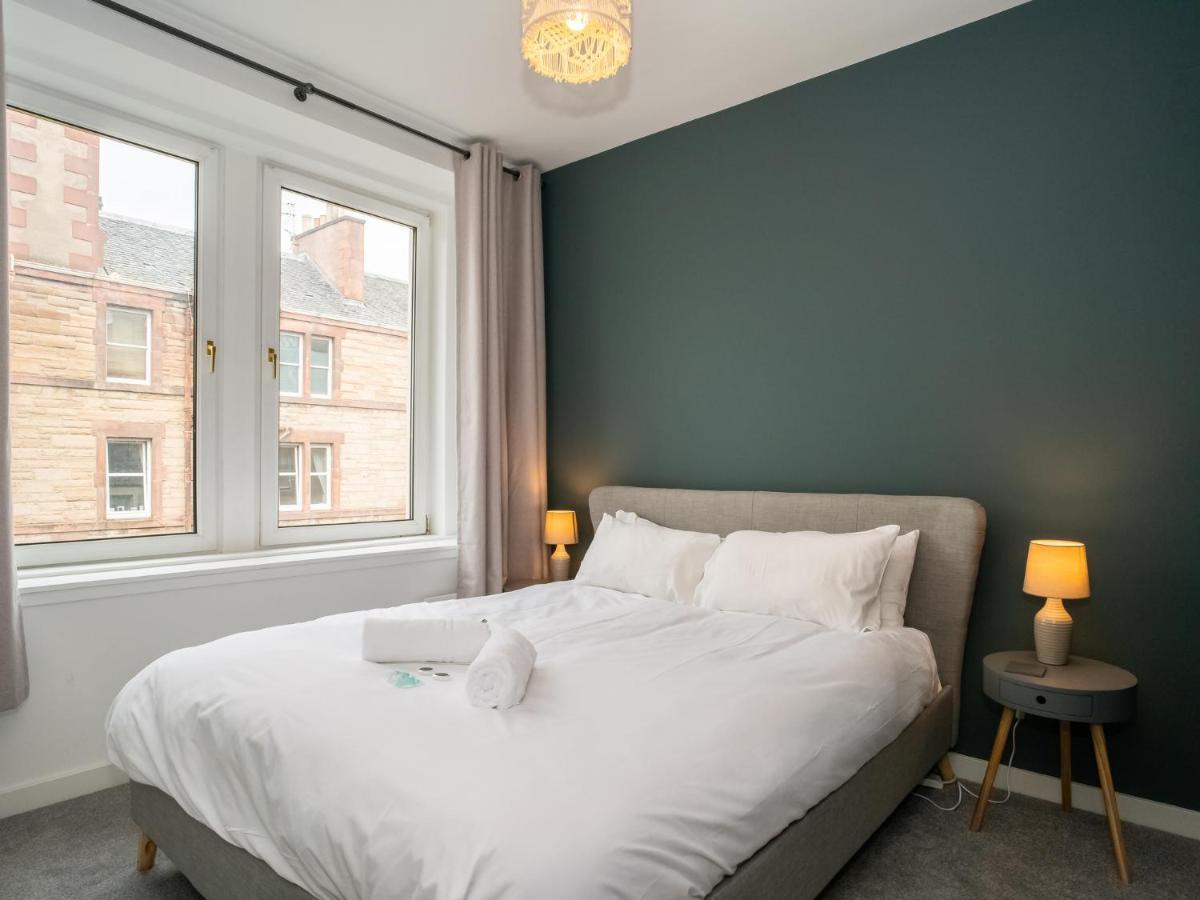 Pass The Keys Stunning 3 Bed Loft Style Apt With Free Parking EDI Exterior foto
